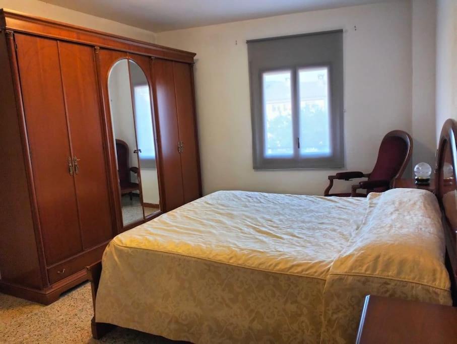 הוילה לס פלאנס ד'הוסטולס Casa Ideal Para Disfrutar En Familia מראה חיצוני תמונה